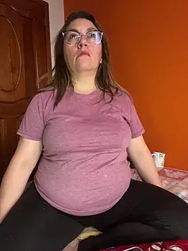 Luna-nevada online show from 5, 4, 2026