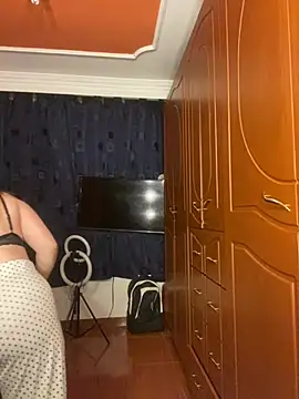 Luna-nevada online show from 31, 3, 2026