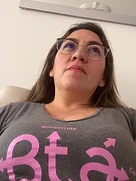 Luna-nevada online show from 18, 4, 2026