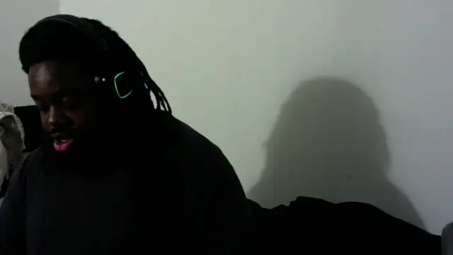Snapshot of shaniko89isscam chatting on 17, 5, 2026 shaniko89isscam online show from 17, 5, 2026