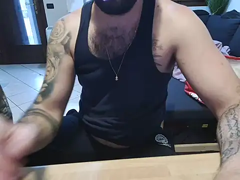 Snapshot of maialinofriuli chatting on 23, 9, 2025 maialinofriuli online show from 23, 9, 2025