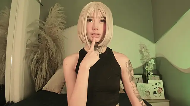 Zhally Dee online show from 7, 7, 2026
