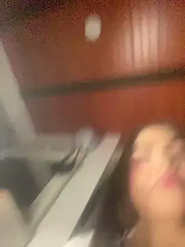 Mia cullen  online show from 1, 3, 2026