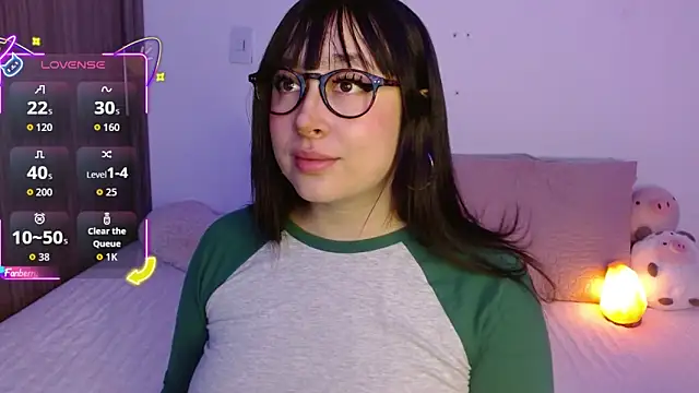 Snapshot of Oliviargf chatting on 20, 9, 2025 Oliviargf online show from 20, 9, 2025