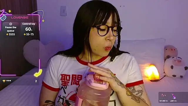 Snapshot of Oliviargf chatting on 3, 10, 2025 Oliviargf online show from 3, 10, 2025