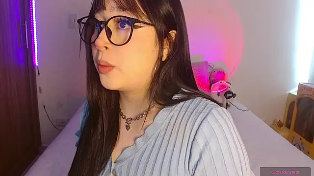 Snapshot of Oliviargf chatting on 24, 6, 2026 Oliviargf online show from 24, 6, 2026