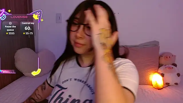 Snapshot of Oliviargf chatting on 14, 9, 2025 Oliviargf online show from 14, 9, 2025