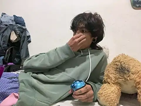 kirito kun online show from 20, 4, 2026