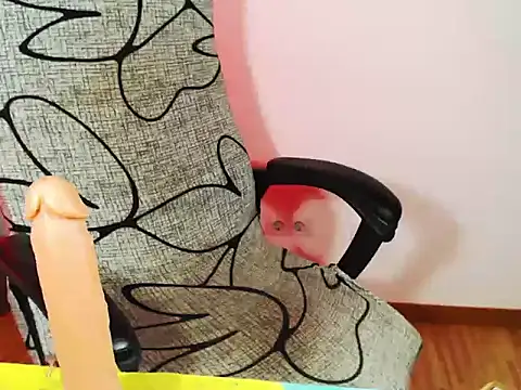 Hannah Kiim online show from 22, 4, 2026