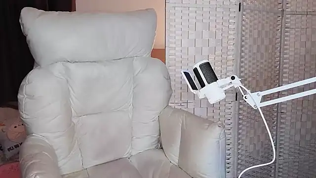 Cocobee online show from 13, 11, 2025