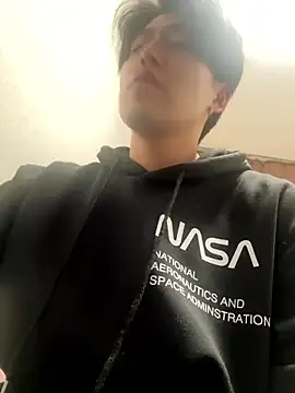 Snapshot of Stretch-man chatting on 1, 12, 2025 Stretch-man online show from 1, 12, 2025