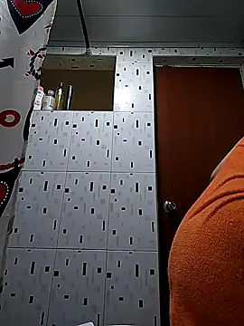 Snapshot of esmeralda_jadees chatting on 1, 11, 2025 esmeralda jadees online show from 1, 11, 2025