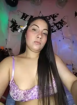 Snapshot of esmeralda_jadees chatting on 11, 10, 2025 esmeralda jadees online show from 11, 10, 2025