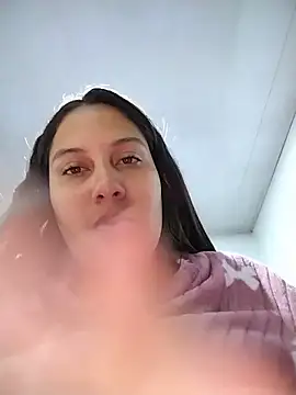 esmeralda jadees online show from 14, 6, 2026