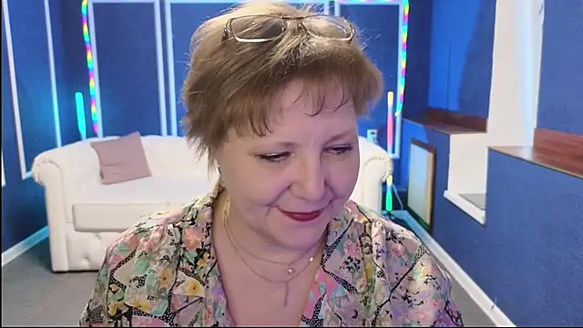 Snapshot of Kira_Kenet chatting on 19, 3, 2025 Kira Kenet online show from 19, 3, 2025