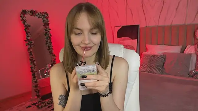  Vikky Moon  online show from 18, 11, 2025