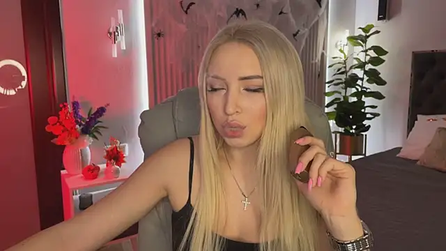 OhMyEmma online show from 25, 10, 2025