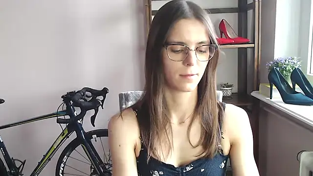 love megi online show from 10, 2, 2026