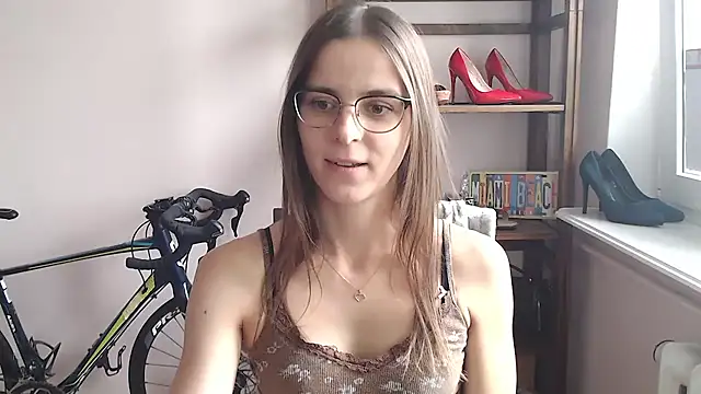love megi online show from 15, 7, 2026