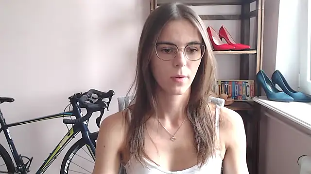 love megi online show from 20, 4, 2026