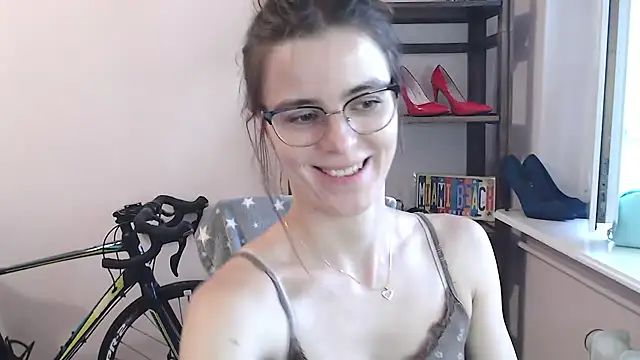 love megi online show from 28, 6, 2026
