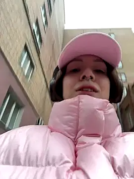 Bella Gloria online show from 26, 11, 2025