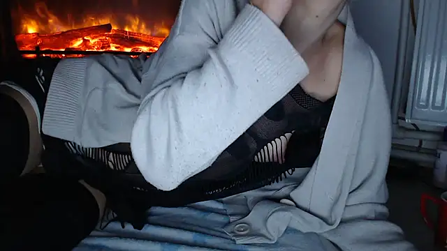 ElssaRush online show from 8, 10, 2025