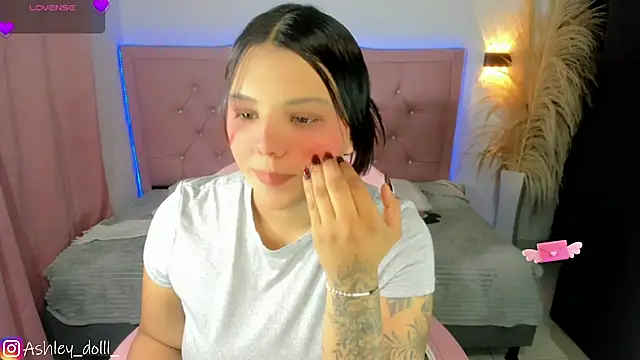 Ashley dolll online show from 25, 7, 2026