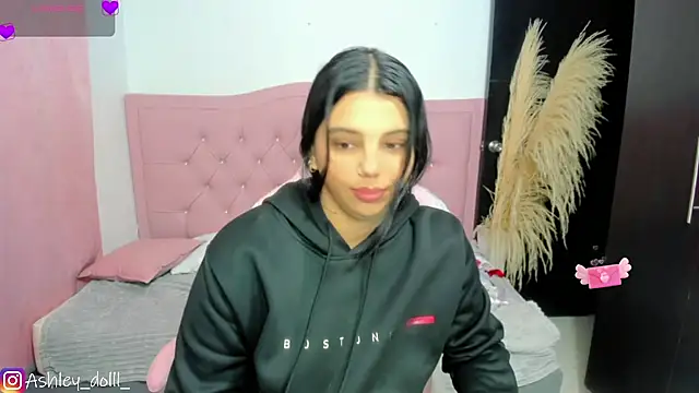 Ashley dolll online show from 2, 7, 2026
