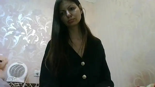 Snapshot of AliseWats chatting on 7, 11, 2025 AliseWats online show from 7, 11, 2025