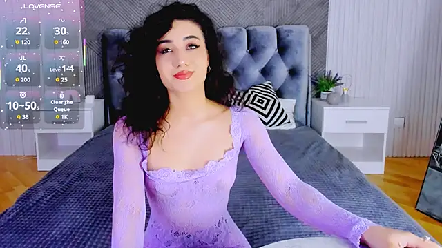 Maya Rogerss online show from 29, 11, 2025