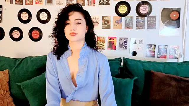 Maya Rogerss online show from 12, 7, 2026