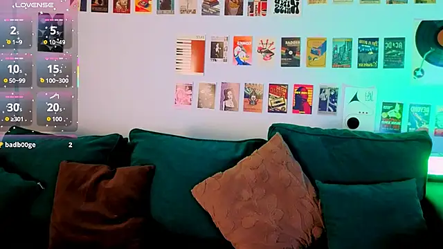 Maya Rogerss online show from 9, 4, 2026