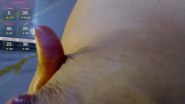 Zoebreastmilk2 online show from 21, 11, 2025