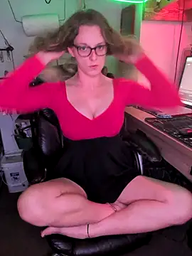 AlicePayne online show from 28, 3, 2026