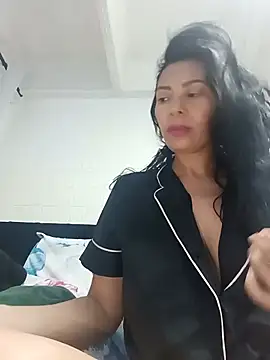 DaphneRosses online show from 20, 6, 2026