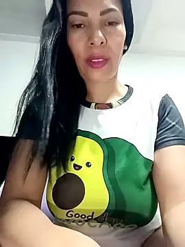 DaphneRosses online show from 5, 5, 2026