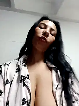 DaphneRosses online show from 24, 3, 2026