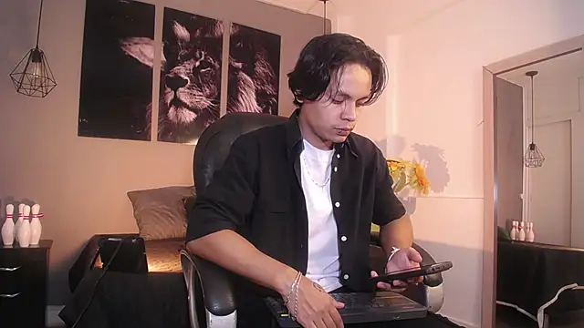 Snapshot of Draco_collins chatting on 13, 11, 2025 Draco collins online show from 13, 11, 2025