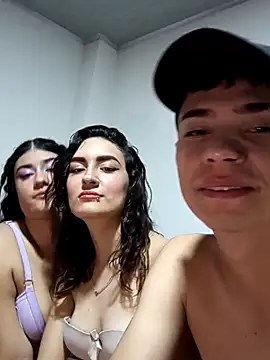 petitejulis online show from 21, 9, 2025