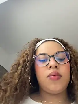 Snapshot of AlesiaCooper chatting on 3, 7, 2026 AlesiaCooper online show from 3, 7, 2026
