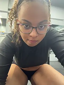 Snapshot of AlesiaCooper chatting on 18, 7, 2026 AlesiaCooper online show from 18, 7, 2026