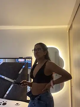 Snapshot of sofi_grisaless chatting on 14, 10, 2025 sofi grisaless online show from 14, 10, 2025