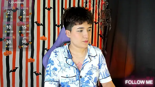 Snapshot of emma_cute7 chatting on 15, 10, 2025 emma cute7 online show from 15, 10, 2025