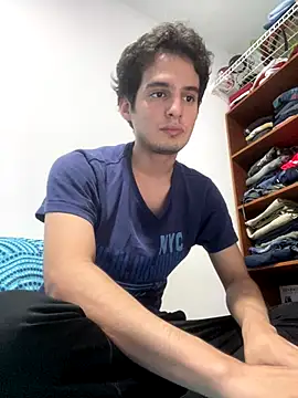 Thiagobb7 online show from 13, 12, 2025