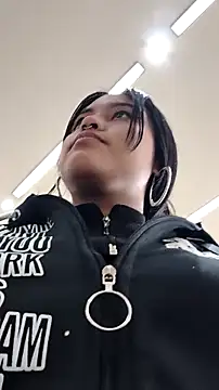 bella warzon online show from 17, 2, 2026