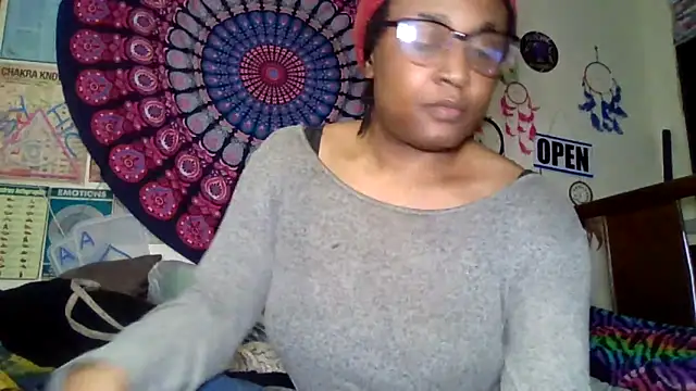 Snapshot of GardeniaFields chatting on 10, 5, 2026 GardeniaFields online show from 10, 5, 2026