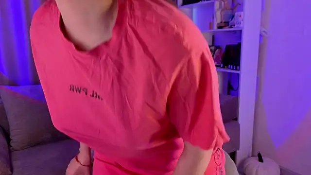 Snapshot of monicaerotic chatting on 5, 12, 2025 monicaerotic online show from 5, 12, 2025