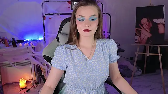 Snapshot of monicaerotic chatting on 8, 11, 2025 monicaerotic online show from 8, 11, 2025