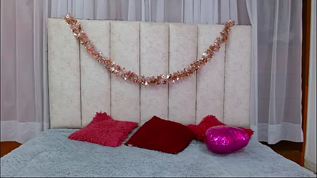 Snapshot of violettsuncs chatting on 21, 3, 2025 violettsuncs online show from 21, 3, 2025